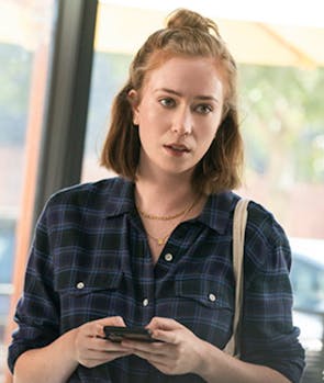 Hannah Einbinder in 'Hacks'