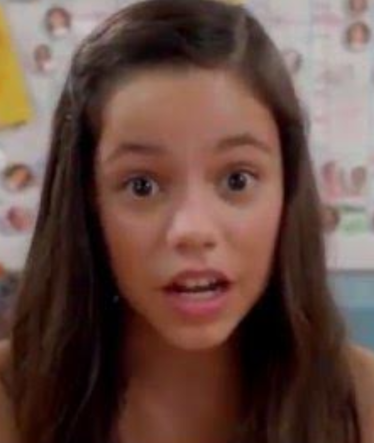 Harley Diaz (Stuck in the Middle)