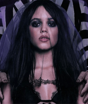 Astrid Deetz (Beetlejuice Beetlejuice)