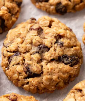 Oatmeal Raisin Cookie