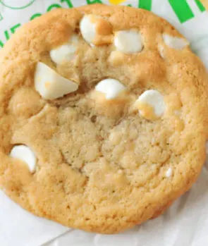 White Chocolate Macadamia Nut Cookie